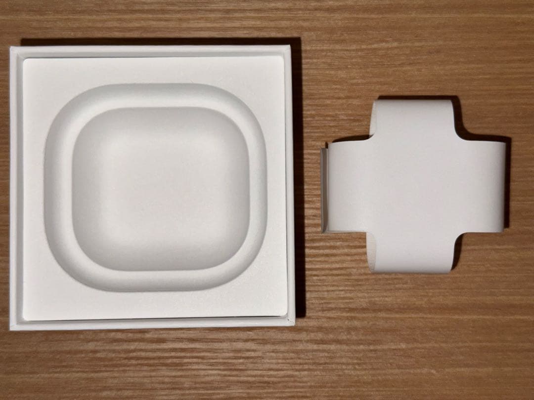 AirPods(第4世代) ANCモデル　美品　一年間の限定保証付き