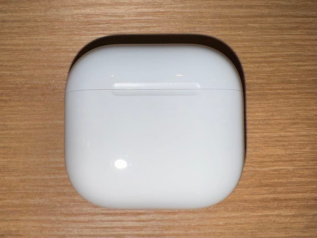 AirPods(第4世代) ANCモデル　美品　一年間の限定保証付き