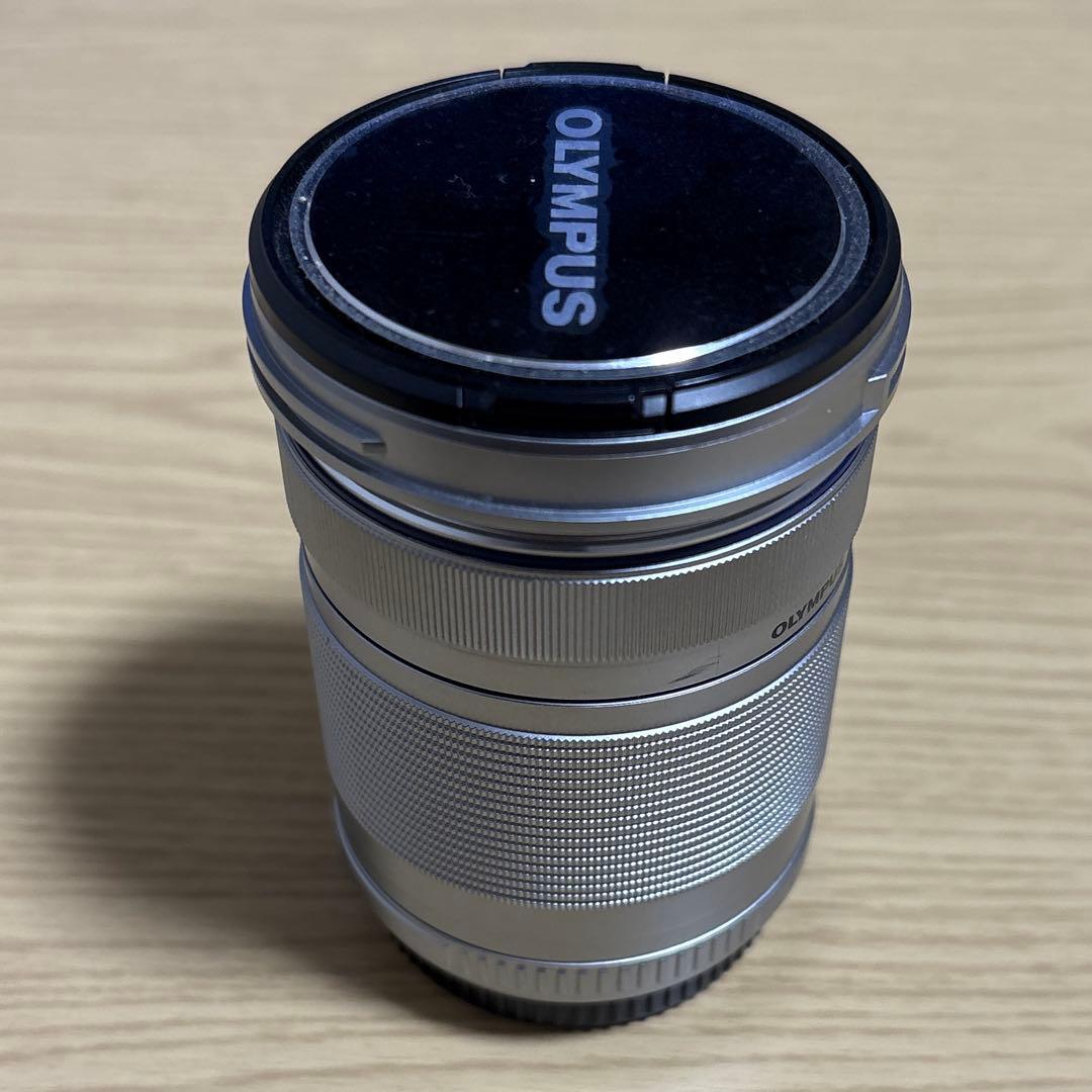 OLYMPUS 40-150mm F4.0-5.6 ズームレンズ