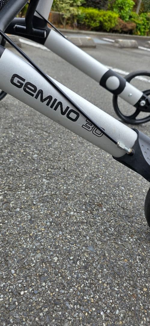 引取2,000円引！ハンディウォークＬ　GEMINO 30 パラマウント歩行器