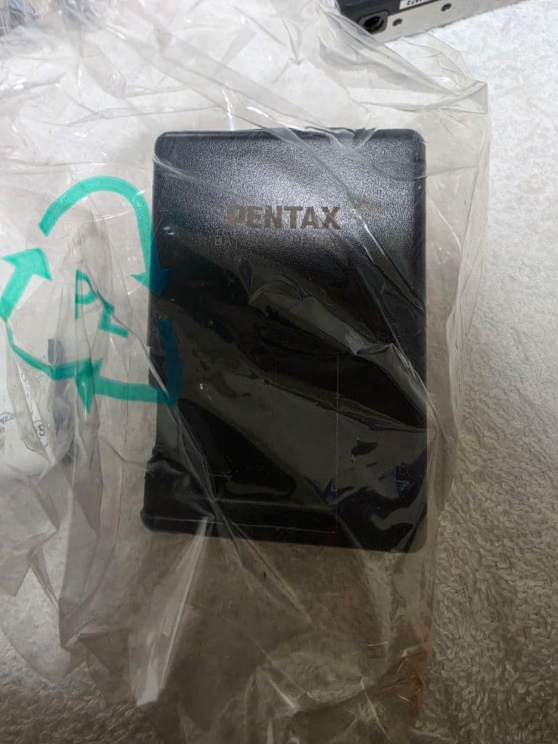★未使用★　ペンタックス　Optio RS1500　コンパクトデジタルカメラ