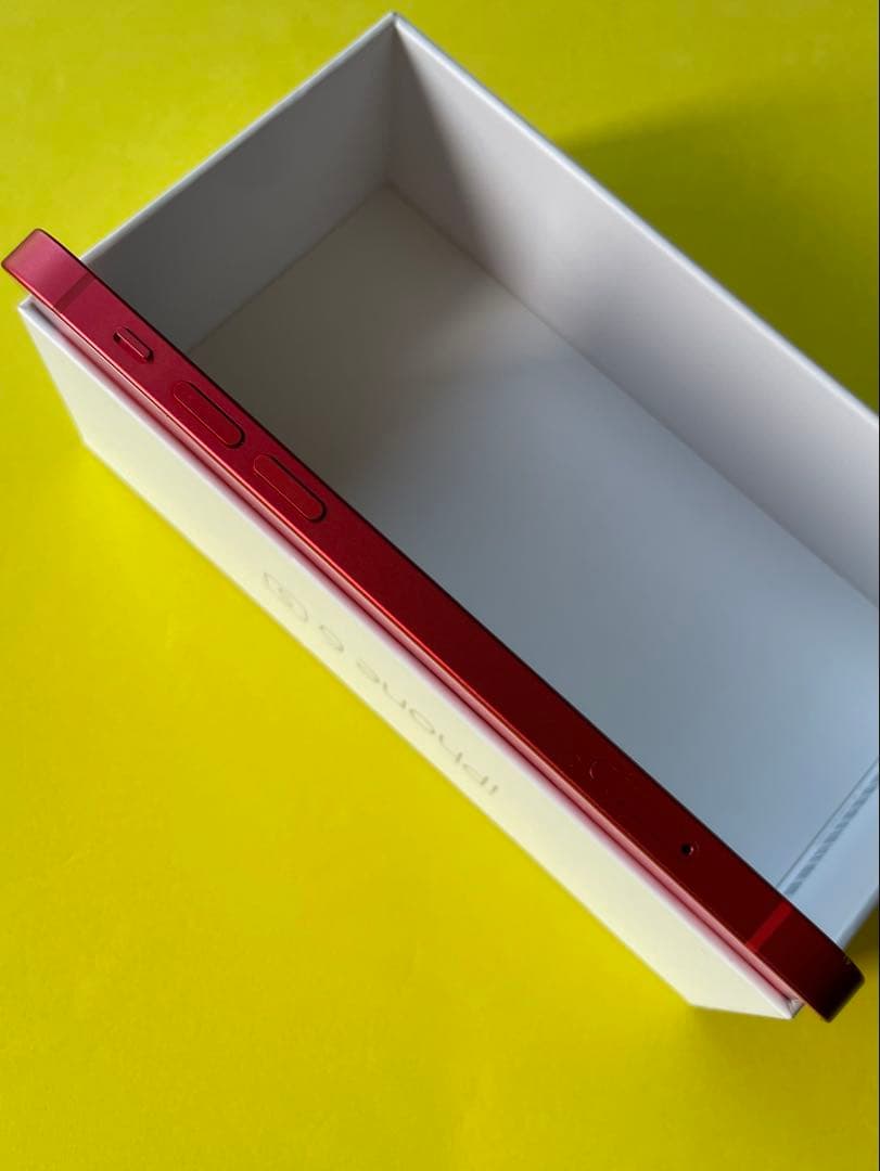 iPhone 12 64GB SIMフリー BT100 %