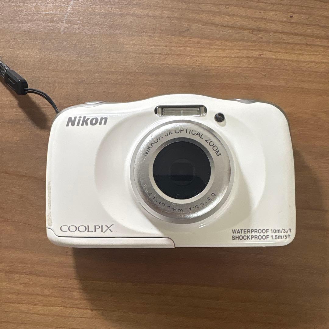 Nikon COOLPIX S33 コンパクトデジタルカメラ