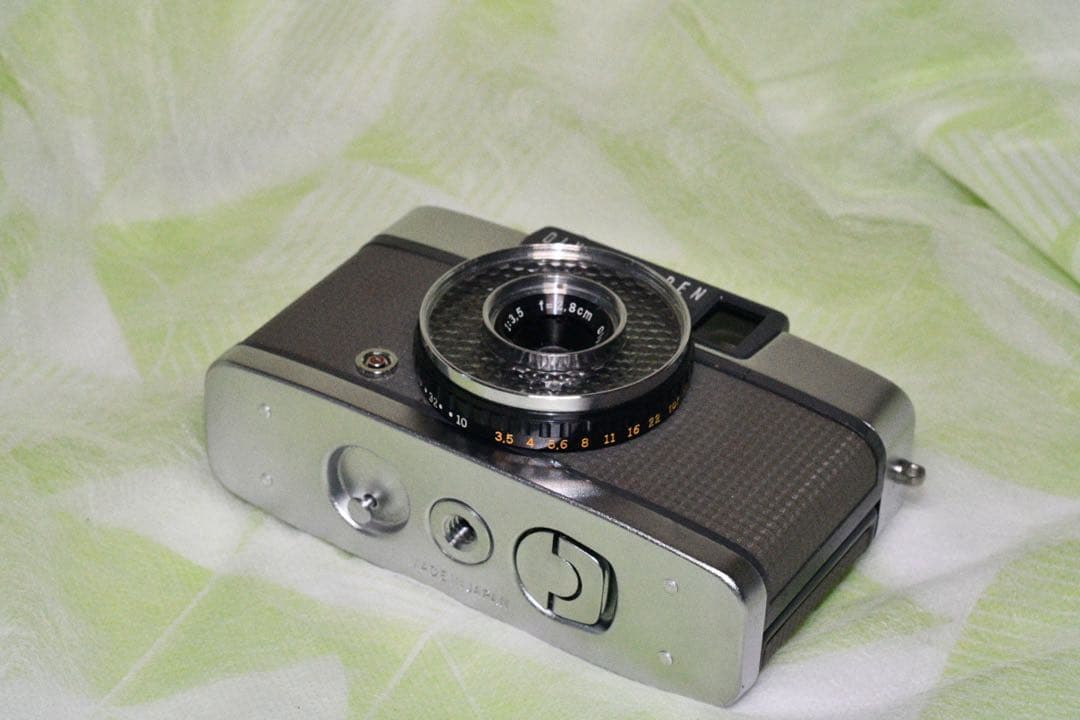 《動作品》OLYMPUS PEN-EE a342-11