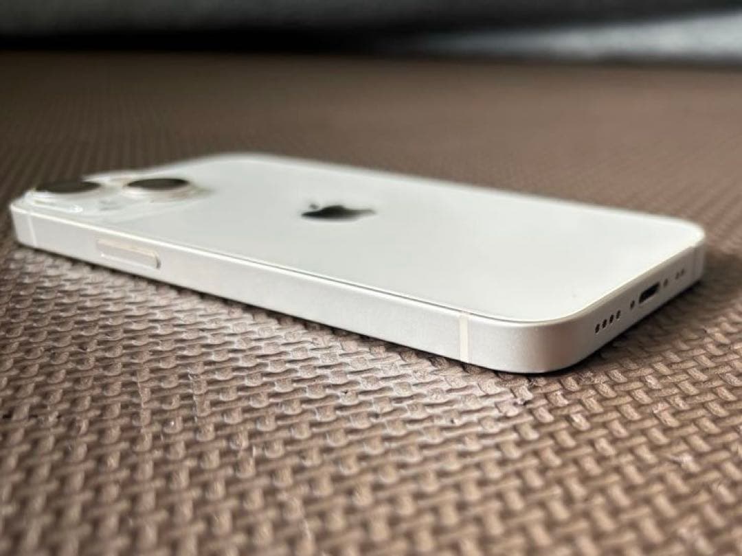 美品Apple iPhone 13 mini 128GB スターライト