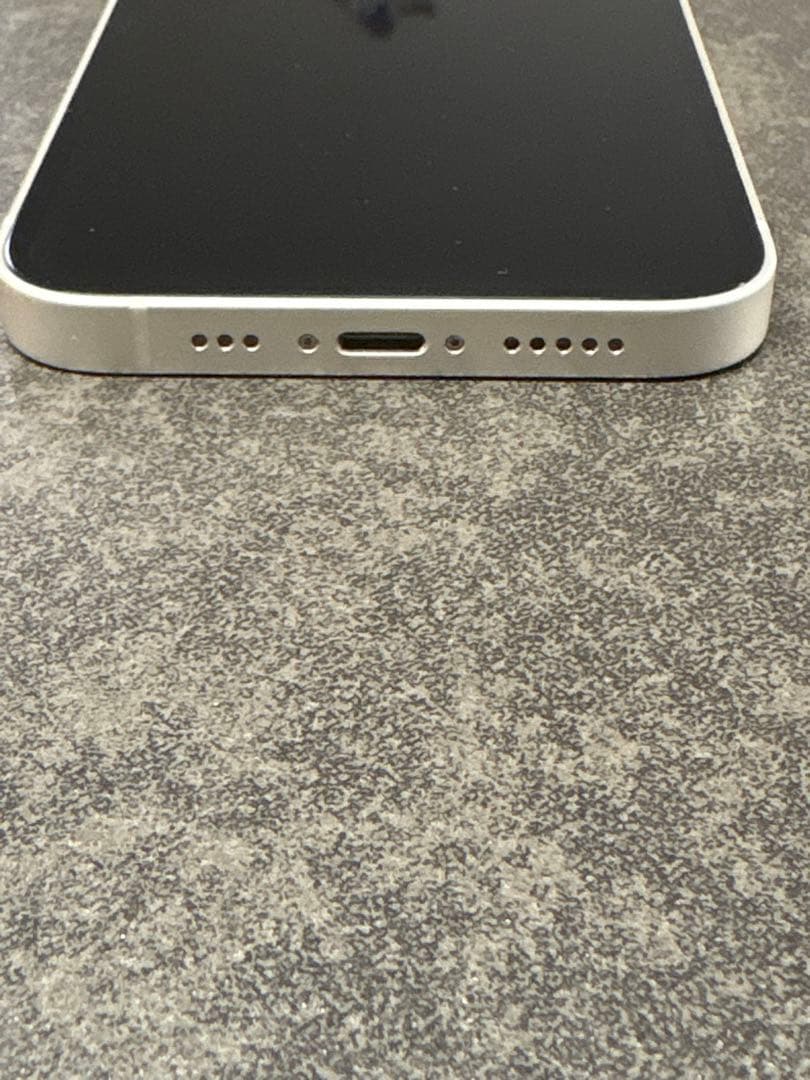 美品 iPhone13 128GB SIMフリー バッテリー83% 動作良好
