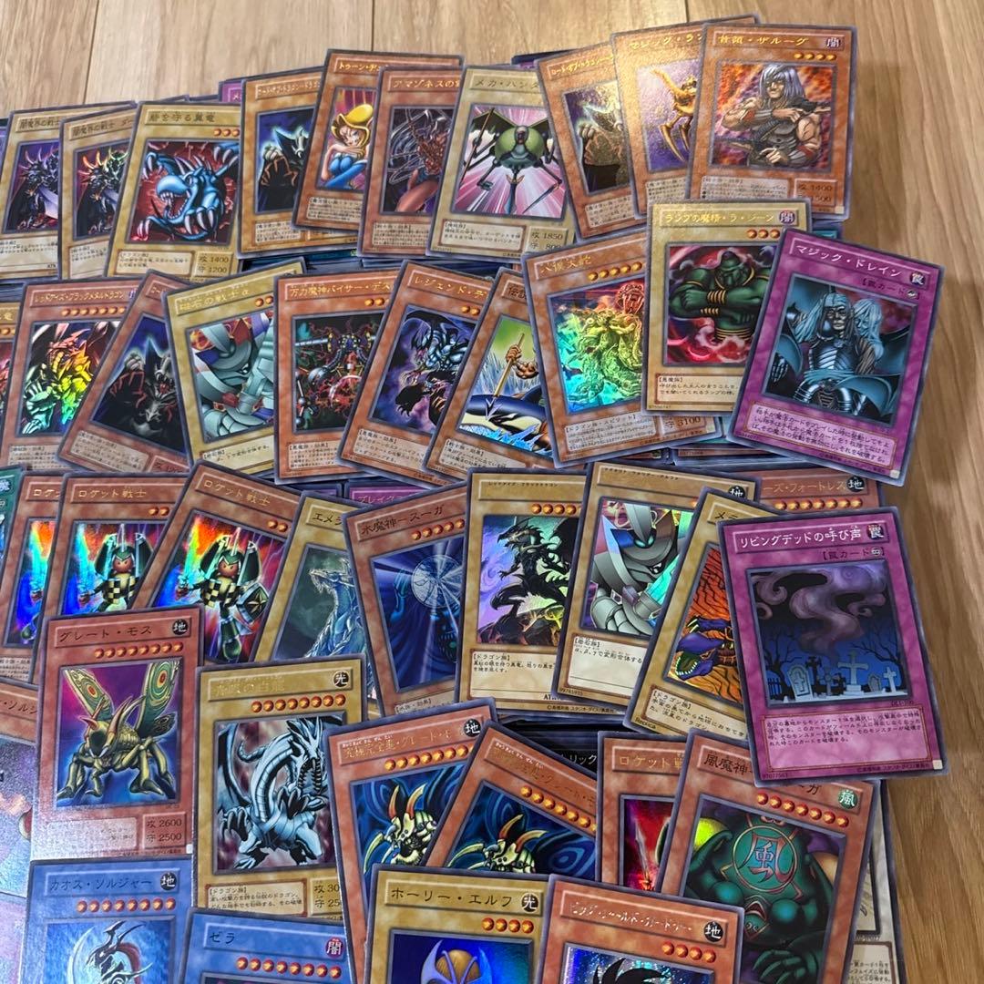 遊戯王　まとめ売り　5000枚以上 遊戯王　スーパー以上5000枚以上 美品