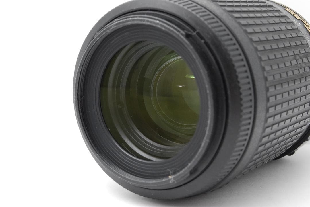 【新品級ショット数】Nikon D5100　スマホ転送　ダブルレンズ　自撮り