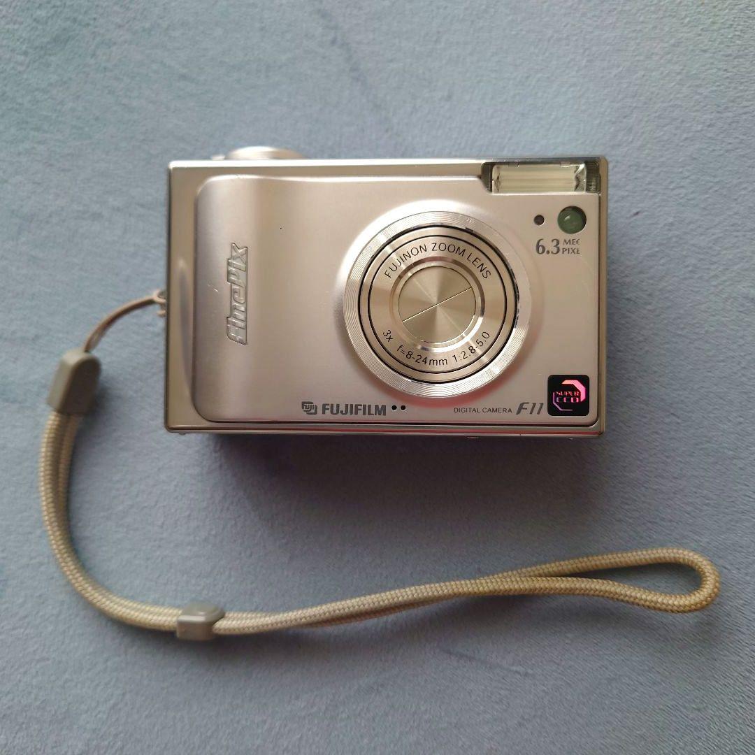 FUJIFILM FinePix F11 デジタルカメラ 動作確認済み
