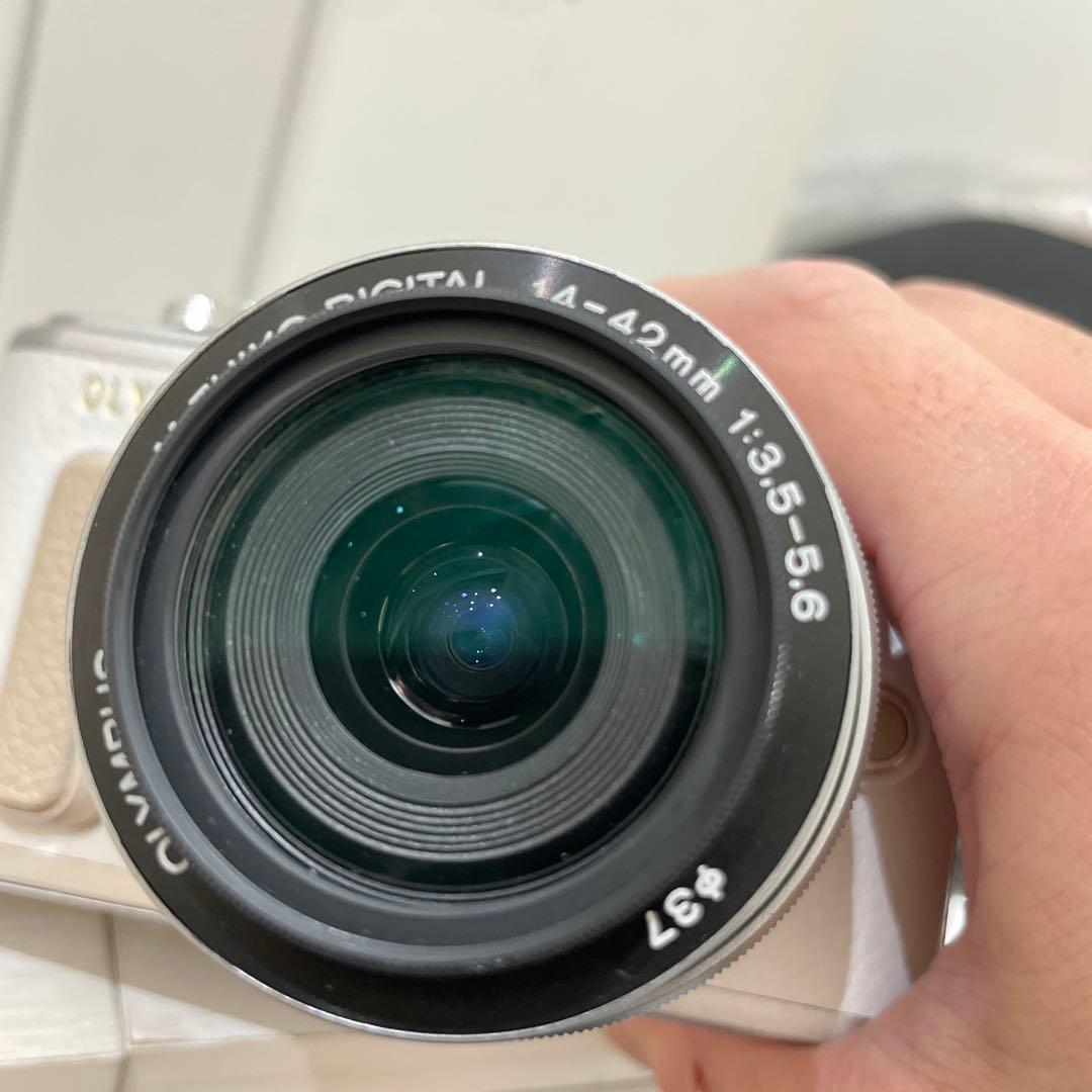 OLYMPUS PEN E-PL8 ダブルズームキット
