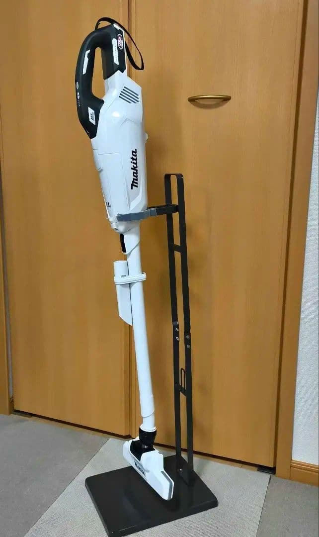 【極美品】♦ マキタ40v掃除機　/新品フィルター紙パック20枚他スタンドセット