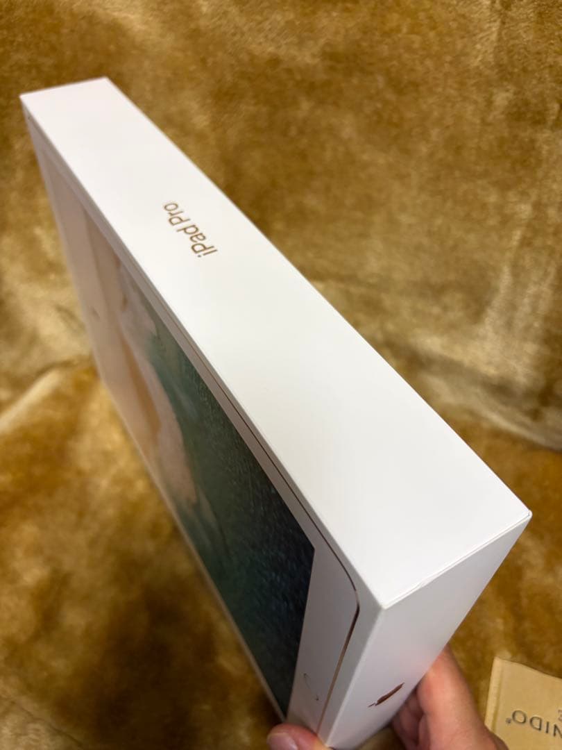 iPad Pro 12.9（第2世代) ゴールド 64GB Wi-Fi+セルラー