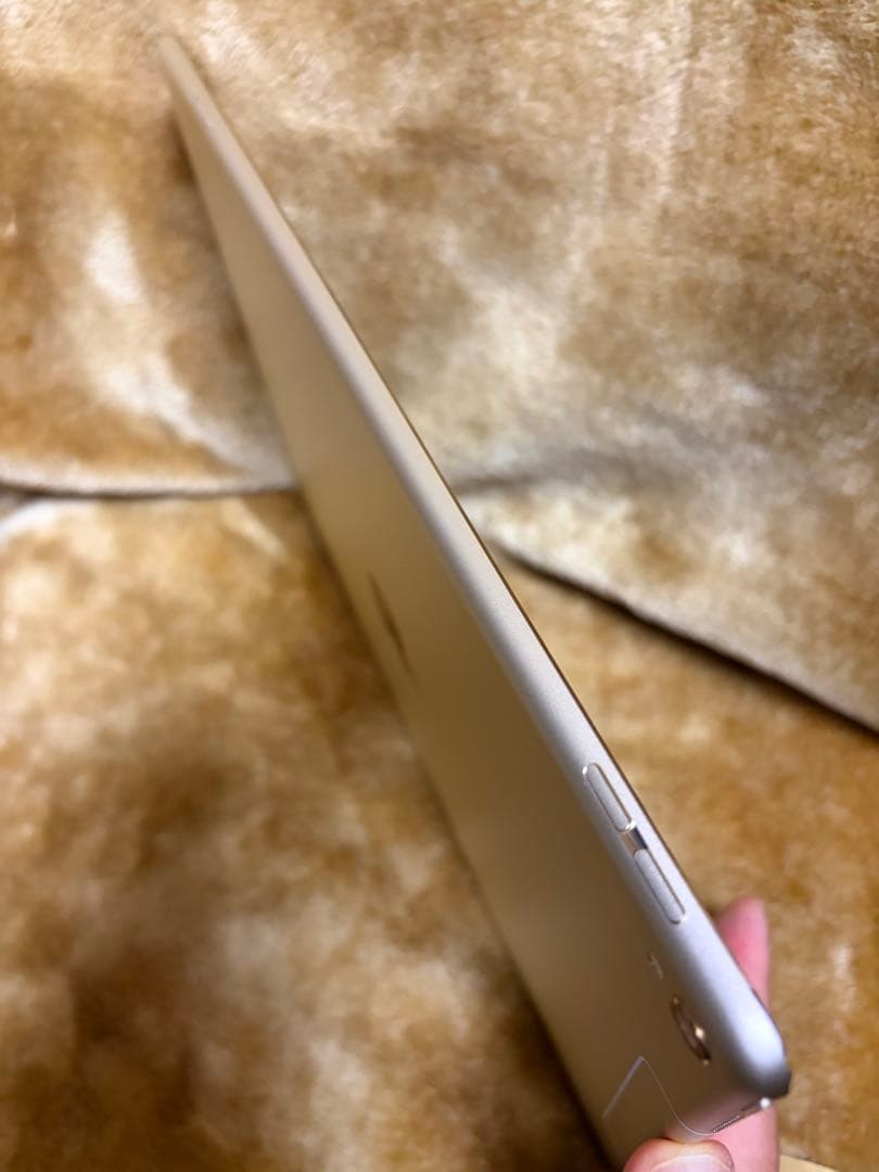 iPad Pro 12.9（第2世代) ゴールド 64GB Wi-Fi+セルラー