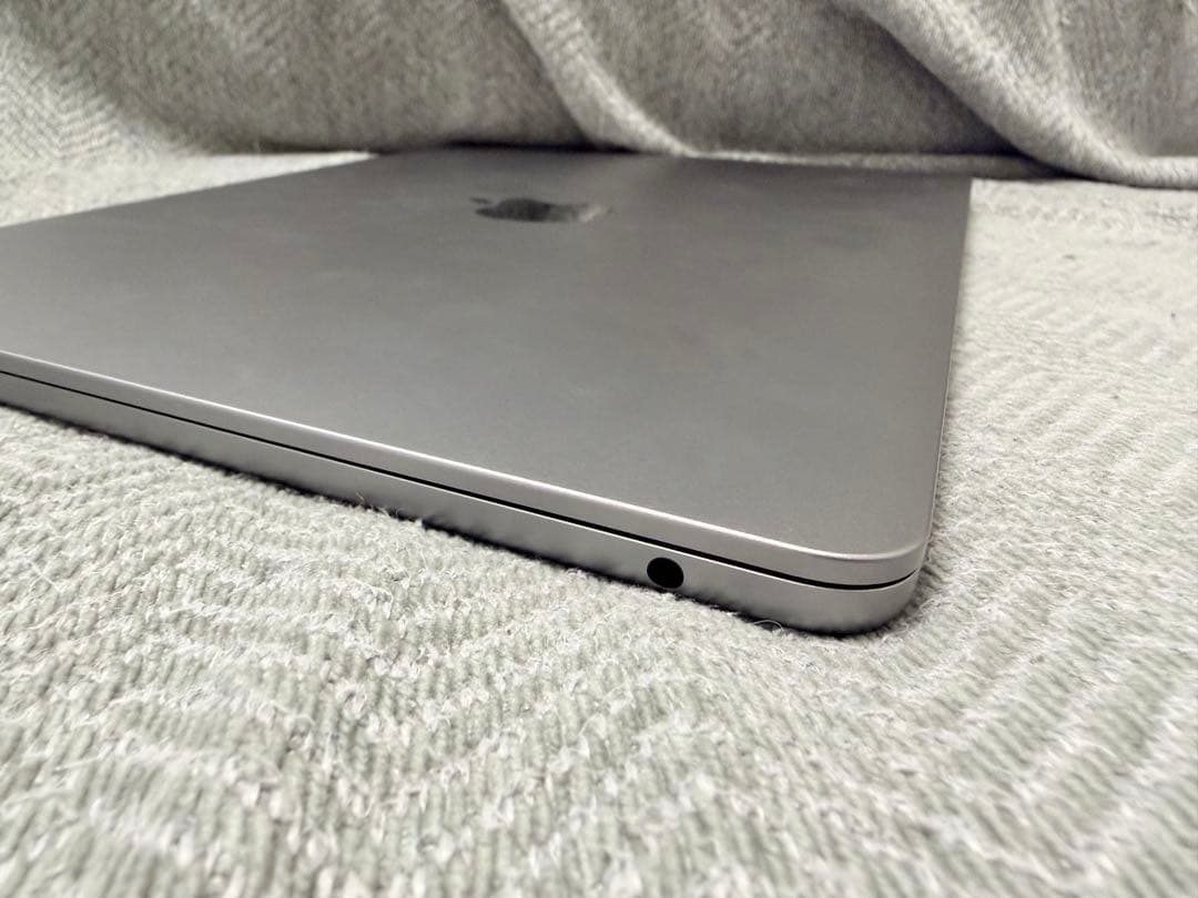 MacBook本体 MacBook Air M2 A2681