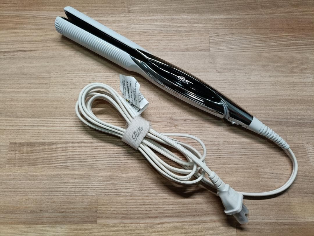 ★整備済み★2021年製 ReFa ストレートアイロン RE-AC02A