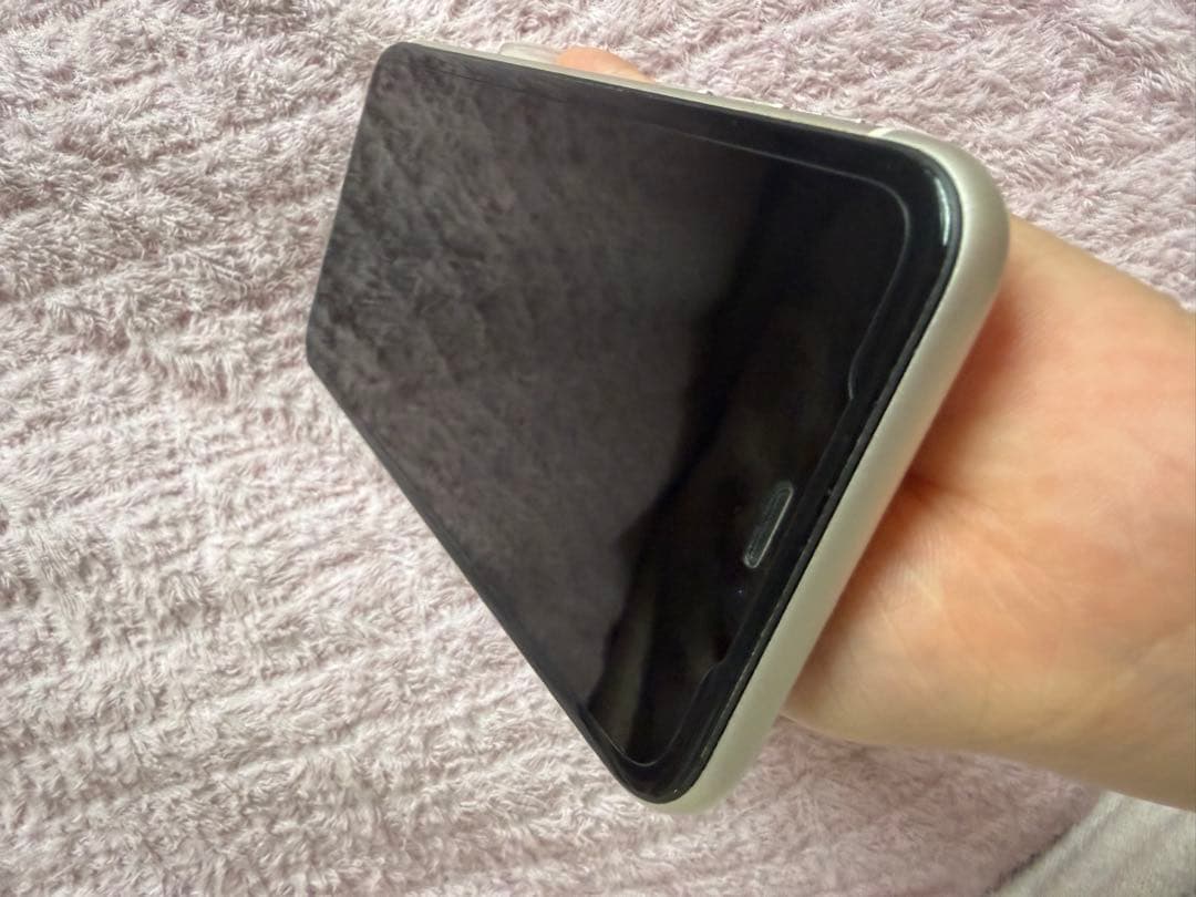 iPhone11 本体 64GB ホワイト SIMフリー
