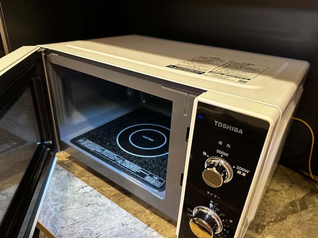 美品★2022年製 TOSHIBA 電子レンジ ER-WM17