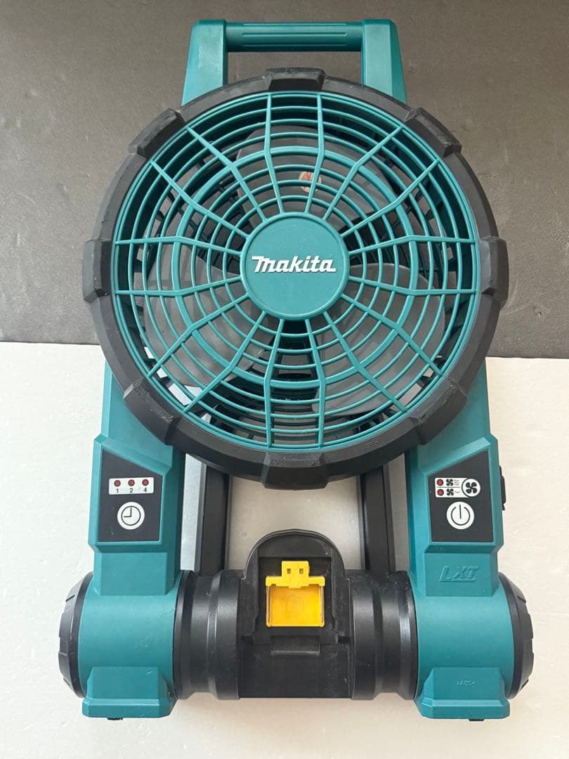 早い者勝ち　Makita 充電式扇風機 CF201D　ACアダプター付き