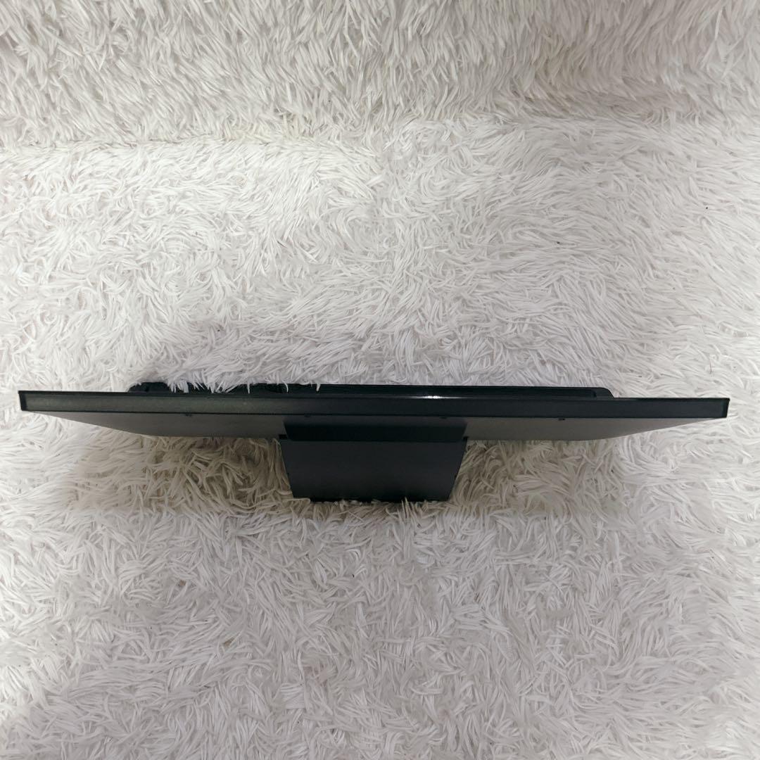 【美品】パナソニック ポータブルテレビ ビエラ UN-19CF10 チューナー付