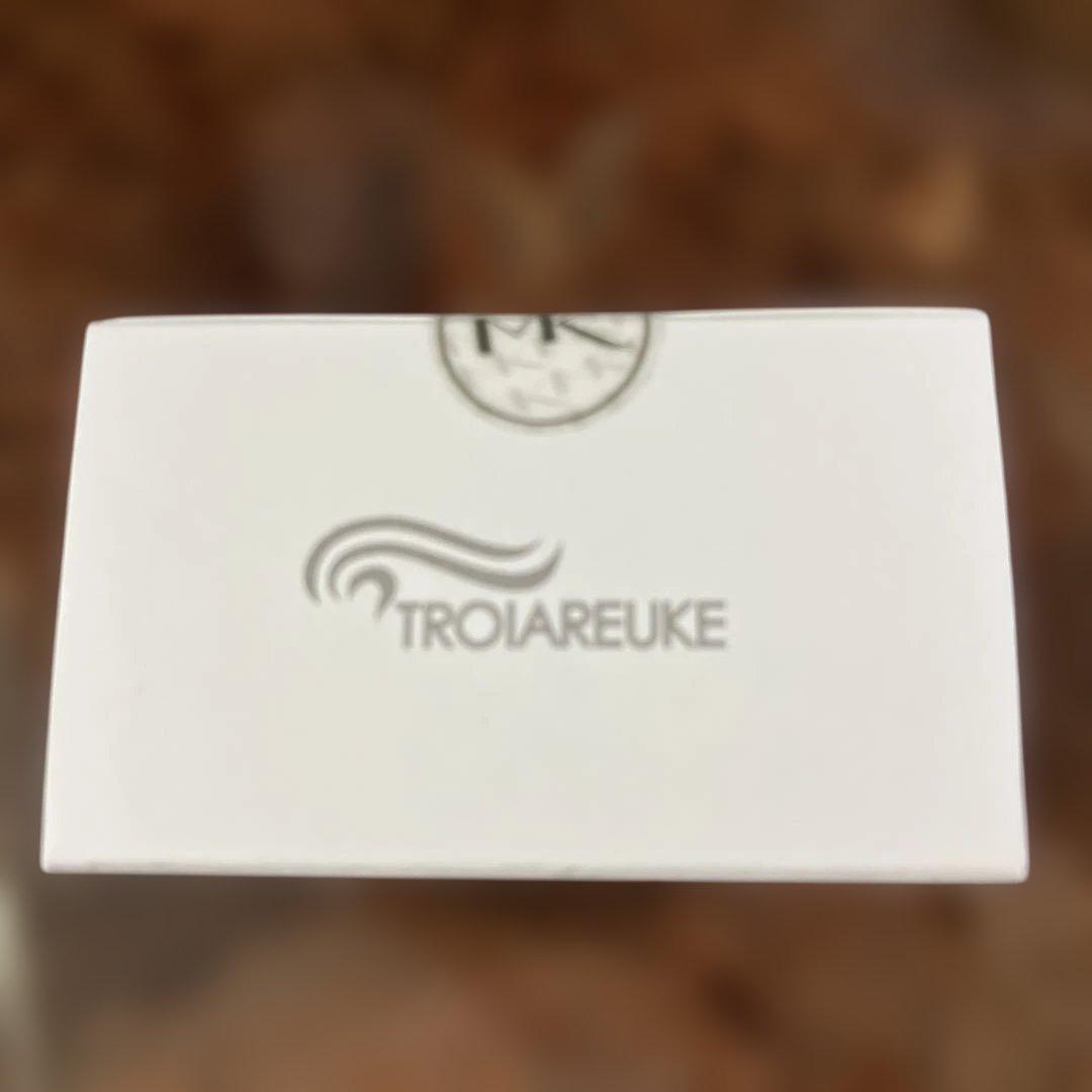 トロイアルケ　エステティッククッション　ファンデーション