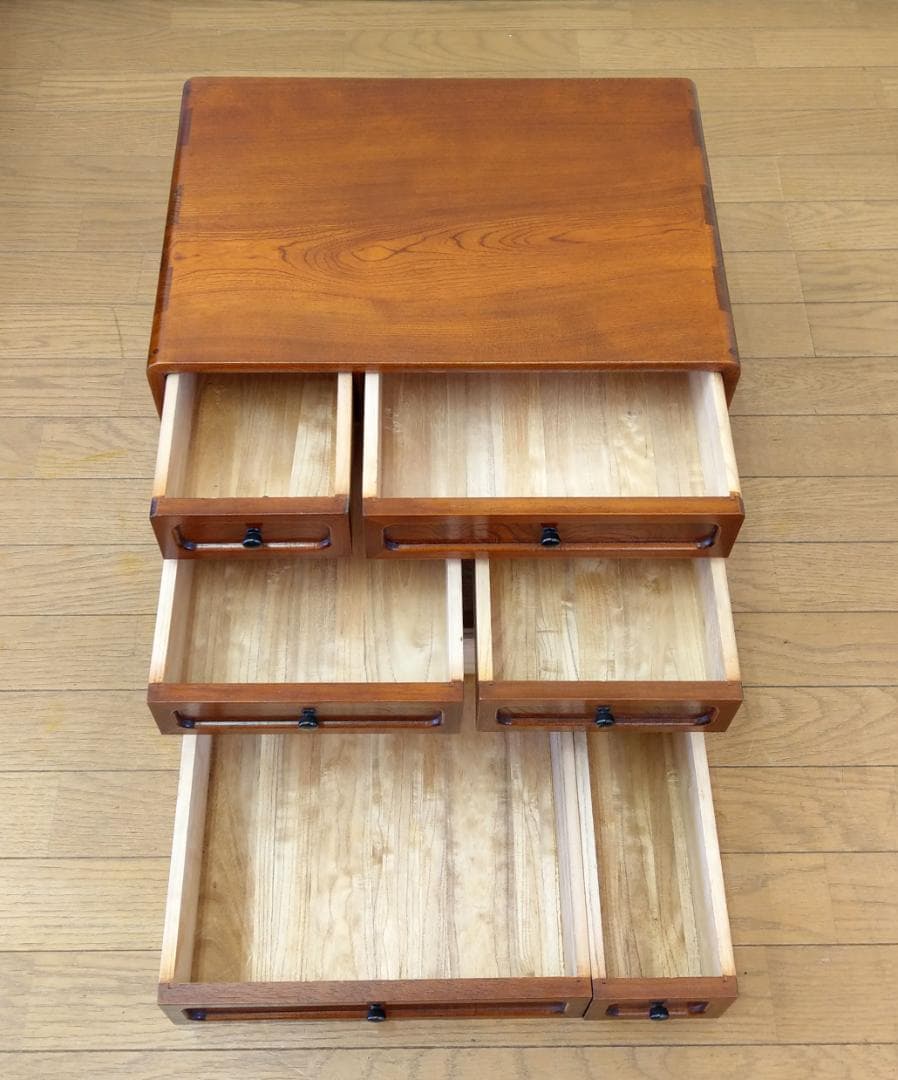 程度良 欅 無垢 渦杢 杢目 組継 木釘 小引き出し 小箪笥 小物入れ 小物入れ
