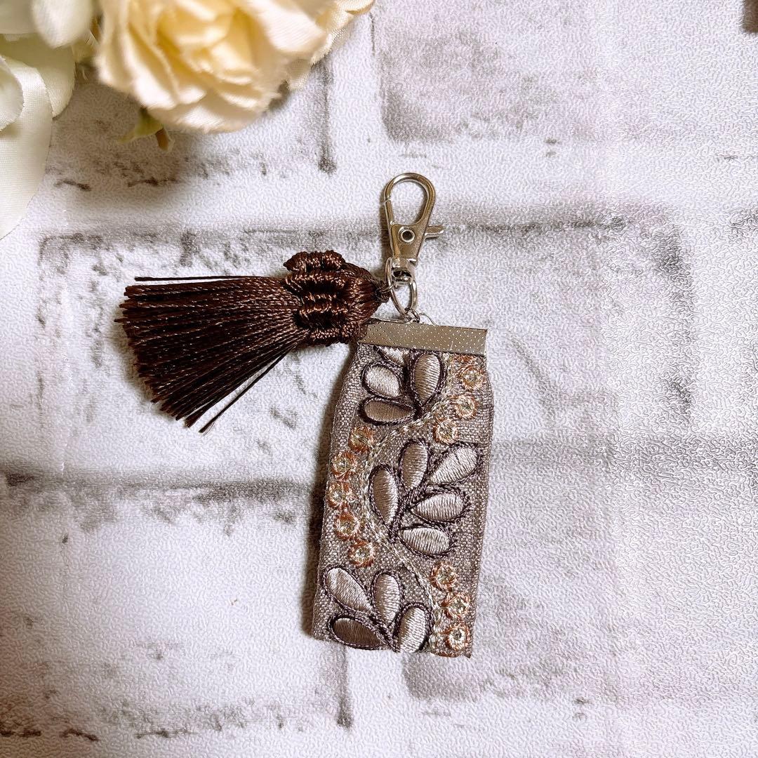 インド刺繍リボン　キーホルダー　タッセル　キーリング　チャーム　NO2924
