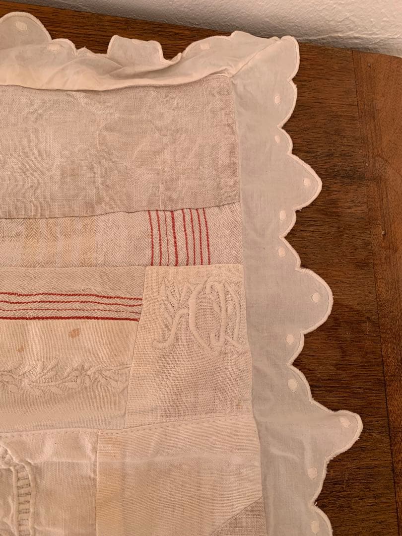 フランス　蚤の市　クッションカバー　ハンドメイド　イニシャル刺繍