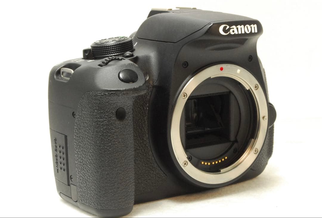 【期間限定値下‼️】Canon EOS Kiss x7i ❤️レンズキット 一眼レフ