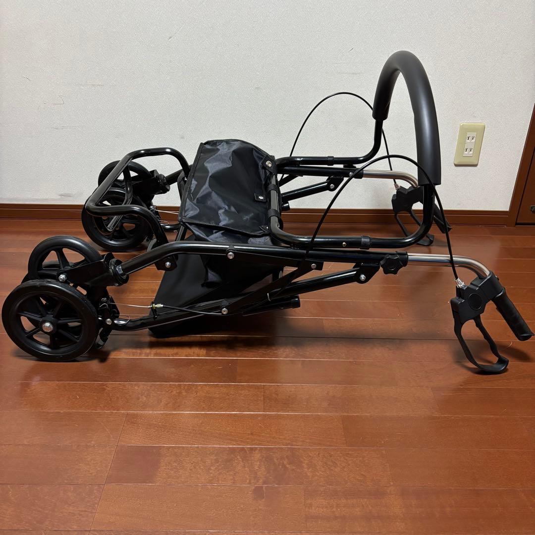 椅子付きシルバーカー　折り畳み式収納カゴ付き