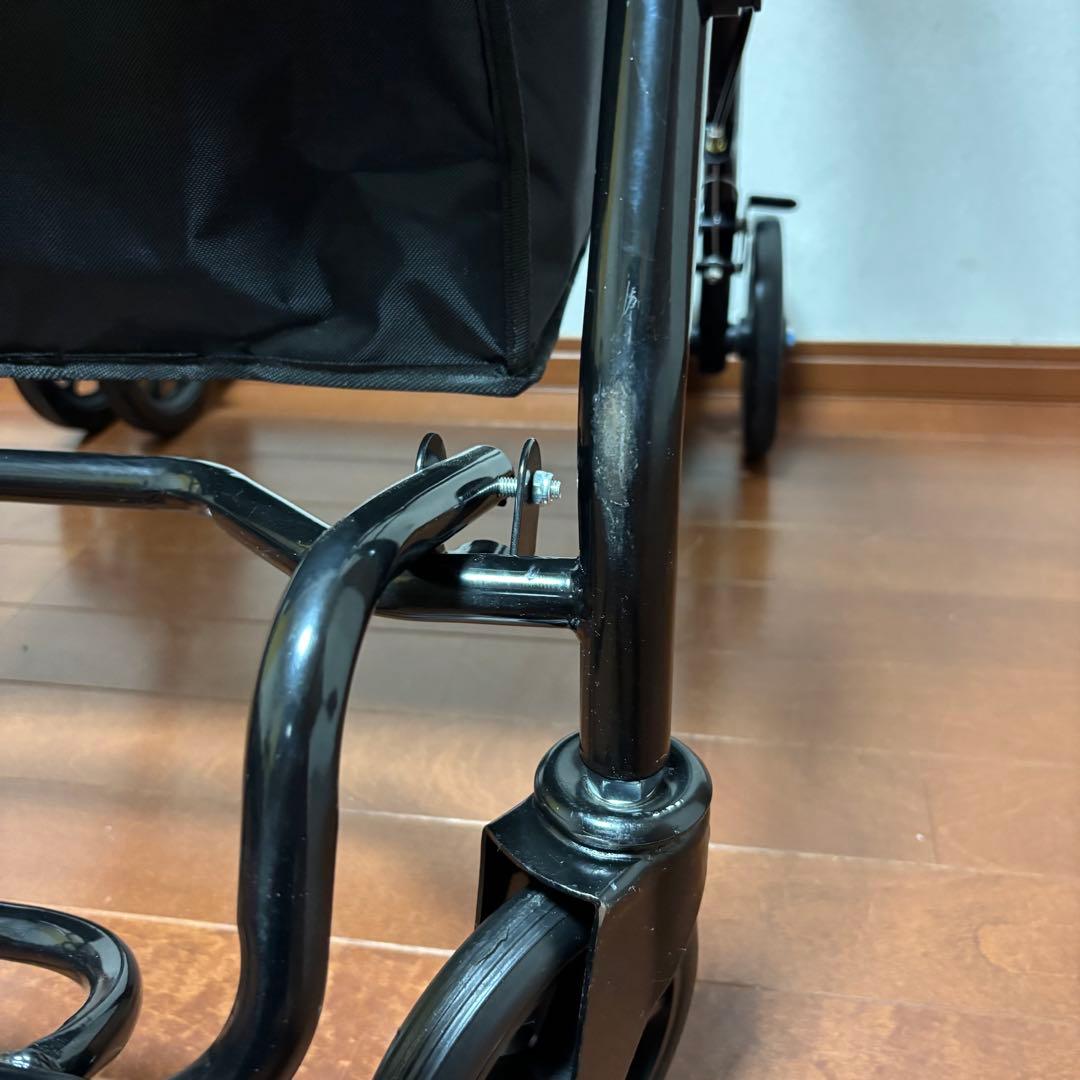 椅子付きシルバーカー　折り畳み式収納カゴ付き