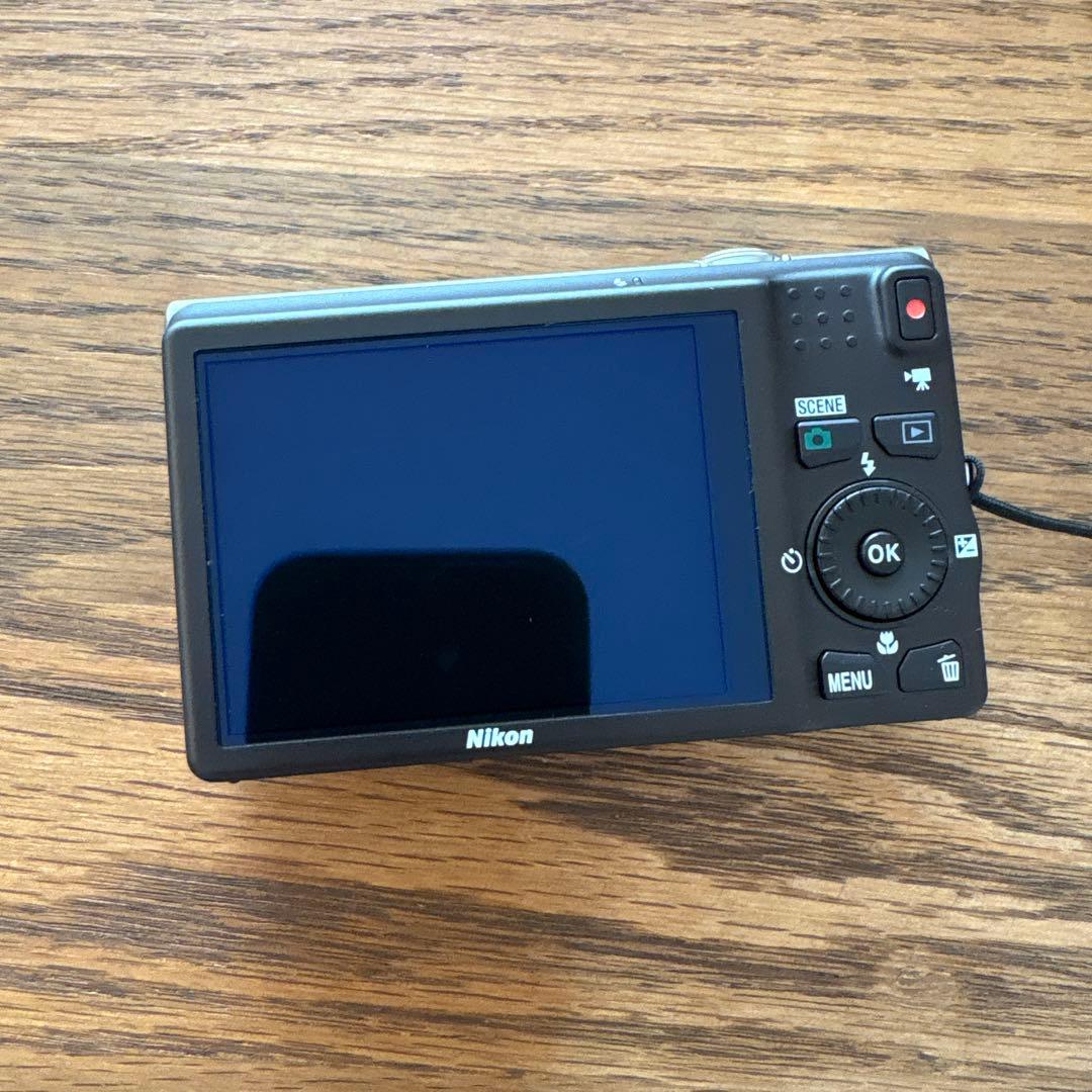 Nikon COOLPIX s6200 デジカメ　SDカード付
