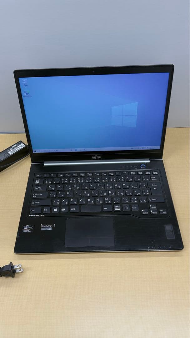 富士通 LIFEBOOK ノートパソコン 本体 ACアダプター付き