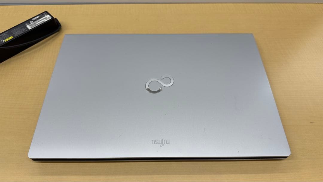 富士通 LIFEBOOK ノートパソコン 本体 ACアダプター付き