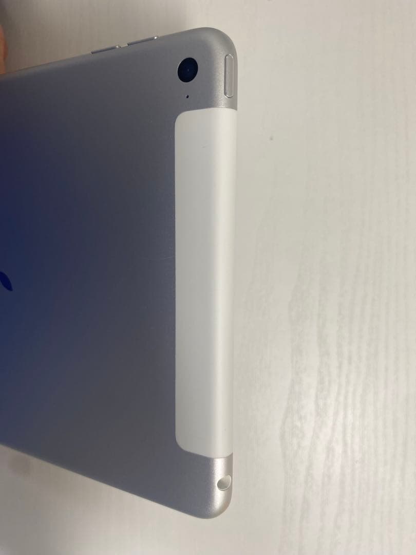 【SIMフリー】iPad mini 4 64GB Wi-Fi +Cellular
