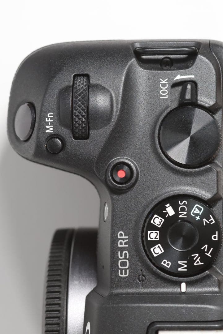 美品 Canon EOS RP ボディ 純正バッテリー ストラップ付き