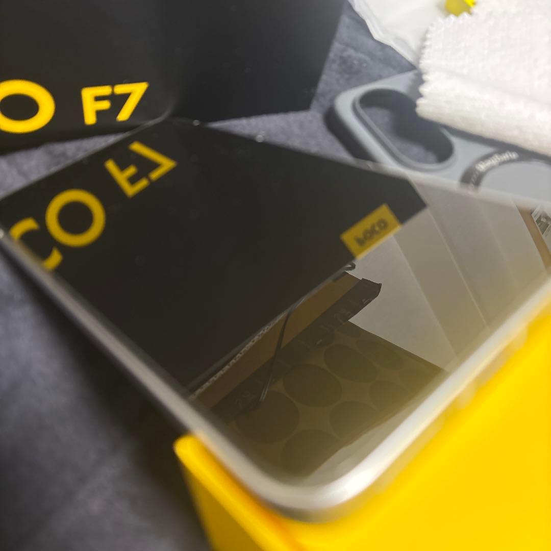 【美品】Xiaomi POCO F7 12GB+256GB ホワイト おまけ付き