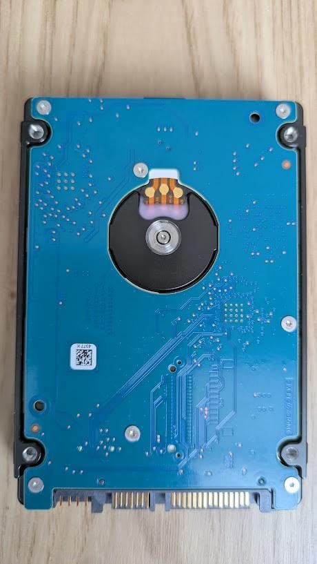 Seagate ST4000LM024（2.5インチ HDD 15mm 4TB）