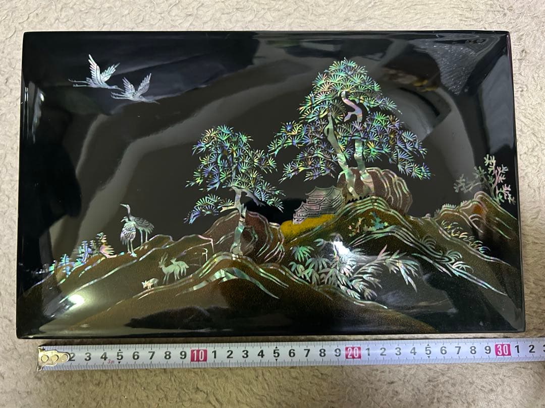 螺鈿漆器 韓国現代美術展大賞受賞作家(呉在仁)作品 小物入れ 螺鈿山水図箱