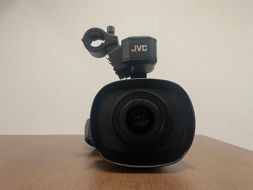 JVC GY-HM185 4K ビデオカメラ