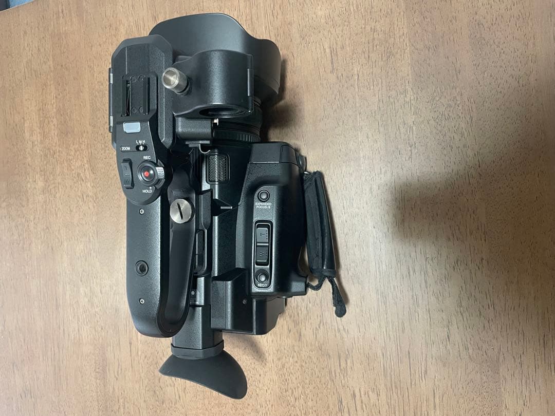 JVC GY-HM185 4K ビデオカメラ