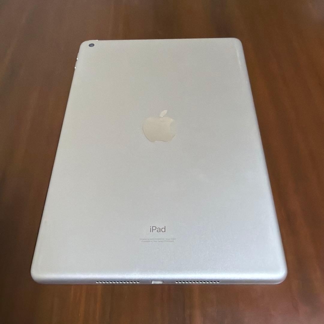 早い者勝ち⭐︎Apple iPad ⭐︎第9世代⭐︎シルバー ⭐︎64GB⭐︎