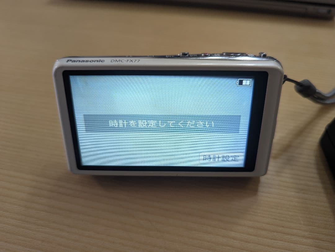Panasonic　LUMIX　dmc-fx77