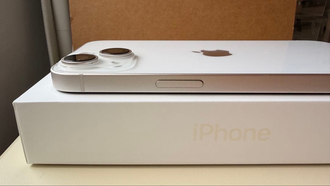 iPhone 14 スターライト 128GB SIMフリー