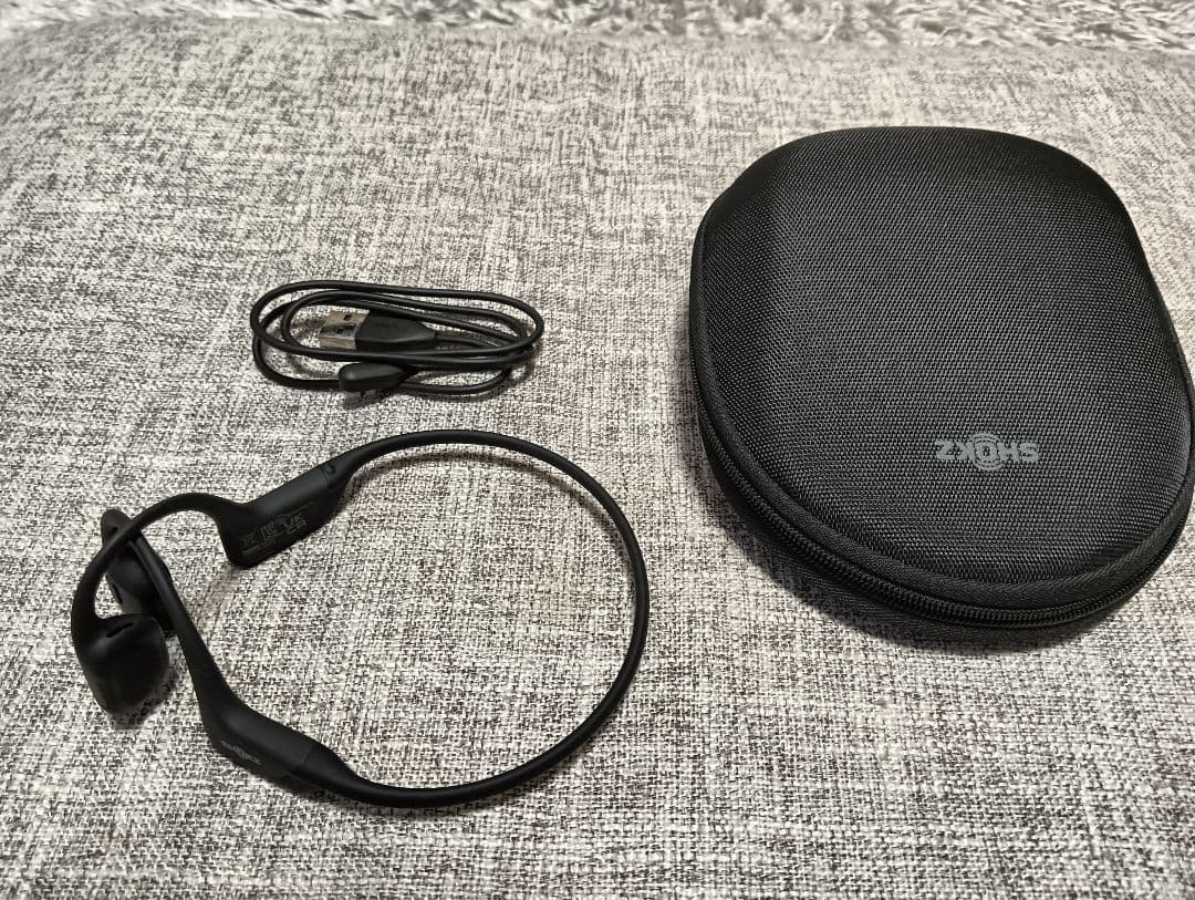 Shokz OpenRun Pro S810　本体、ケース、充電ケーブル