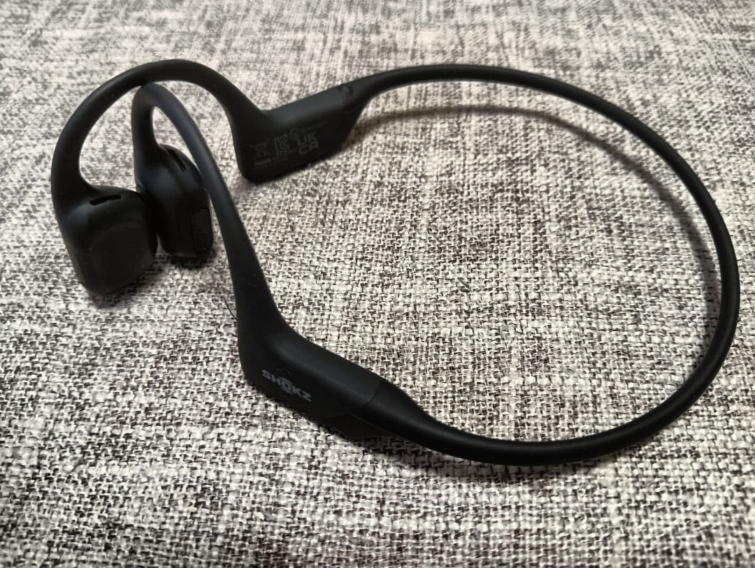 Shokz OpenRun Pro S810　本体、ケース、充電ケーブル