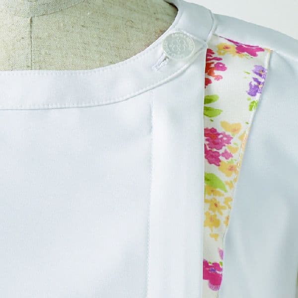 新品　住商モンブラン　LAURAASHLEY　ナースジャケット　ナースウェア　M