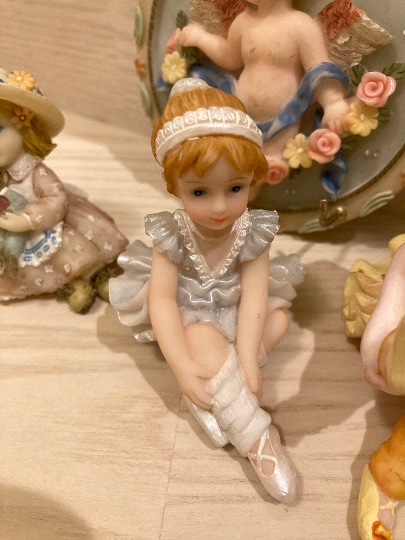 少女、バレリーナと天使のフィギュアセット