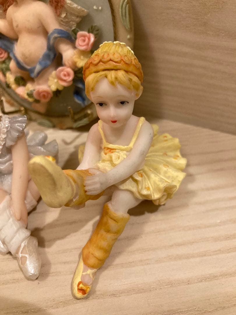 少女、バレリーナと天使のフィギュアセット