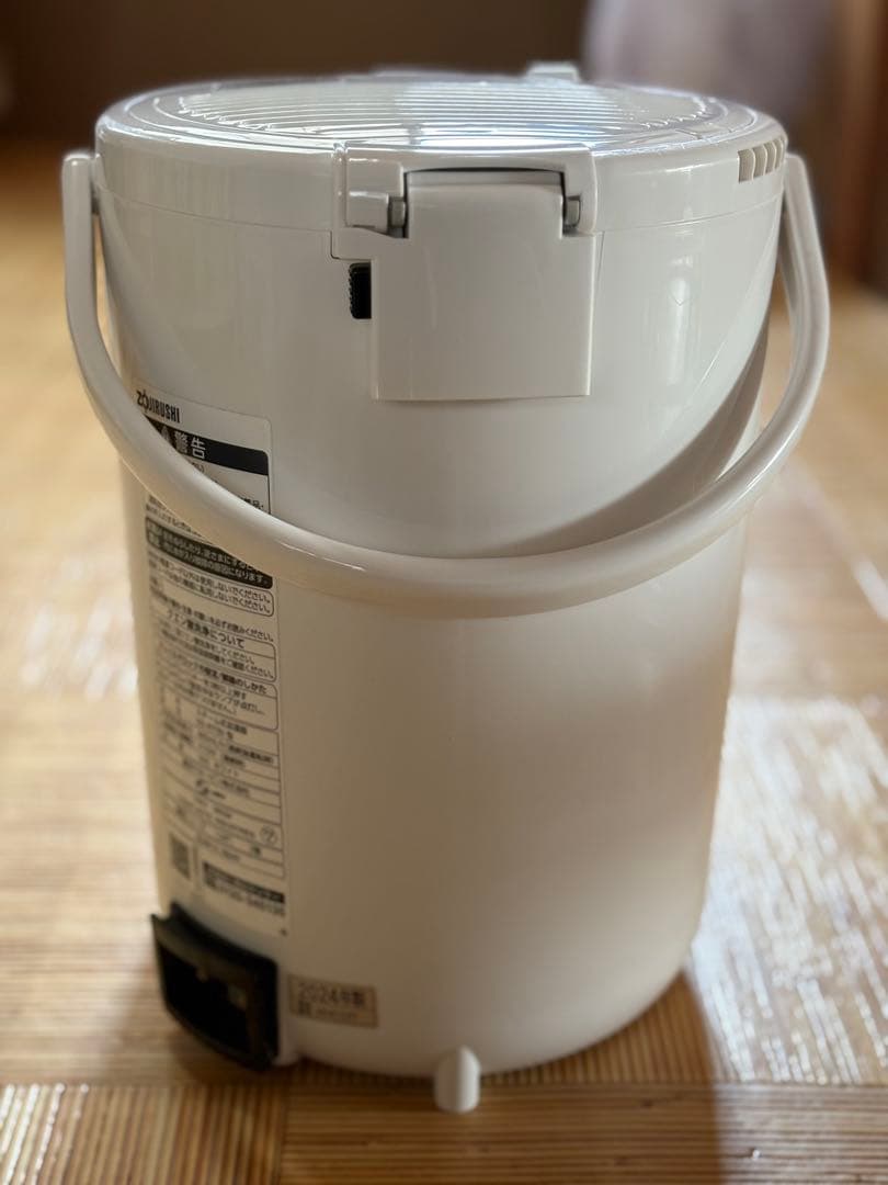 象印　スチーム式加湿器　EE-RT50-WA
