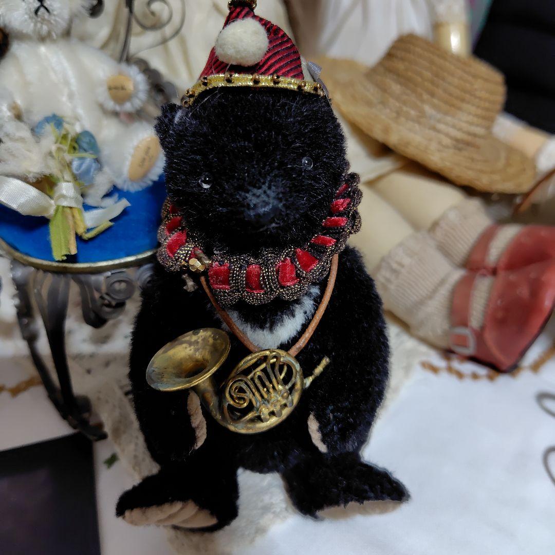 美品　小さなサーカスの黒いベアホルン付き 作家作品